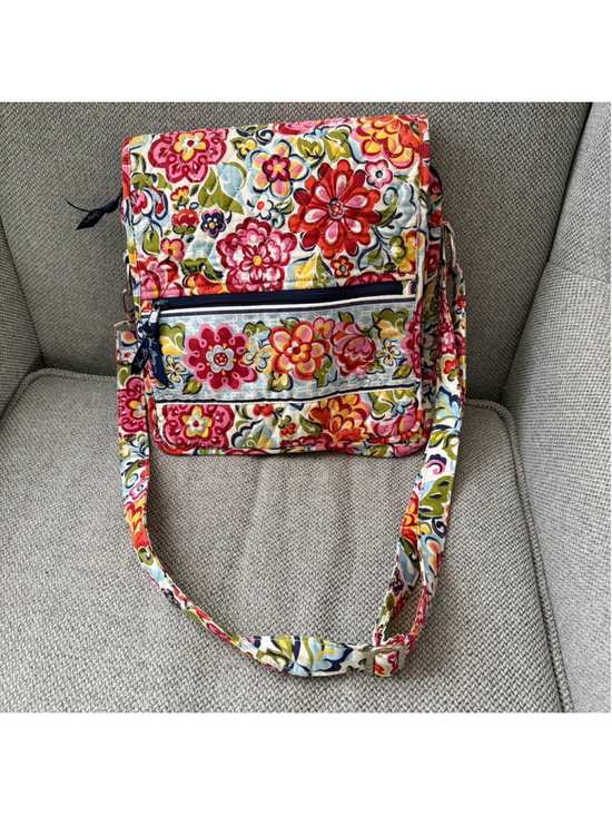 Vera Bradley Handbags - Vera Bradley Hope Garden Floral Quilted Cotton Crossbody Messenger Bag